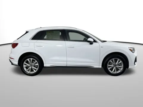 More photos of 2024 Audi Q3 Premium at Auburn Volkswagen, WA