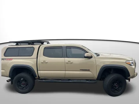 More photos of 2016 Toyota Tacoma TRD Sport at Auburn Volkswagen, WA