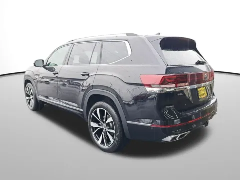 Another view of 2026 Volkswagen Atlas 2.0T SEL Premium R-Line for sale in Auburn, WA at Bud Clary Auburn Volkswagen