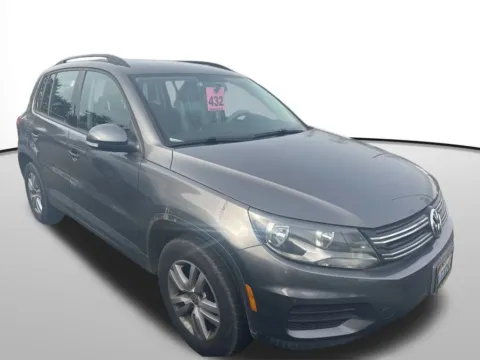 Photos of 2015 Volkswagen Tiguan S for sale in Auburn, WA at Bud Clary Auburn Volkswagen