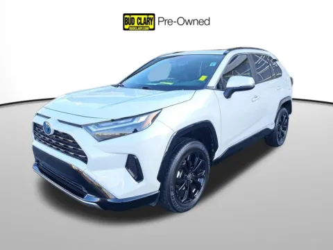 White 2023 Toyota RAV4 Hybrid SE for sale in Auburn, WA