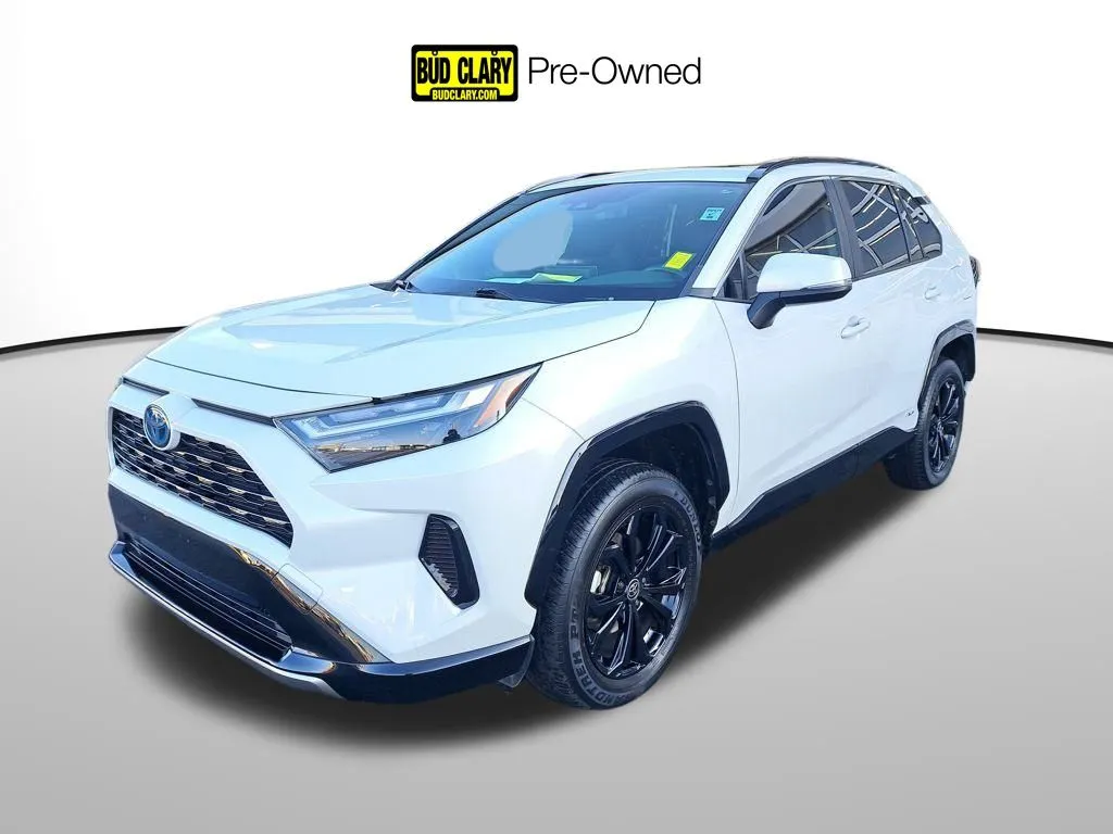 White 2023 Toyota RAV4 Hybrid SE for sale in Auburn, WA