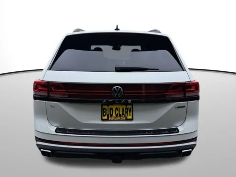 More photos of 2026 Volkswagen Atlas 2.0T Peak Edition at Bud Clary Auburn Volkswagen, WA