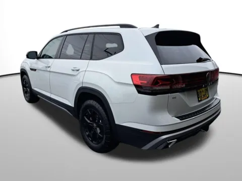 Another view of 2026 Volkswagen Atlas 2.0T Peak Edition for sale in Auburn, WA at Bud Clary Auburn Volkswagen