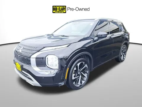 Silver 2023 Mitsubishi Outlander SEL 40th Anniversary for sale in Auburn, WA