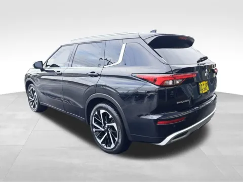 Another view of 2023 Mitsubishi Outlander SEL 40th Anniversary for sale in Auburn, WA at Bud Clary Auburn Volkswagen
