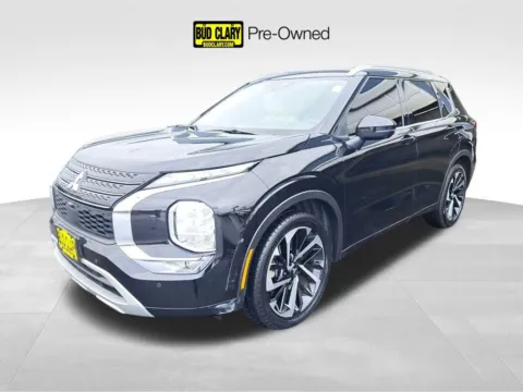 Silver 2023 Mitsubishi Outlander SEL 40th Anniversary for sale in Auburn, WA