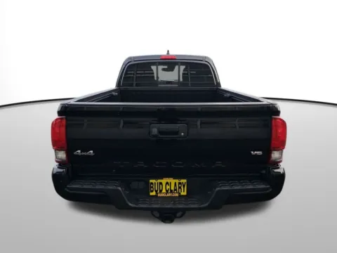 More photos of 2022 Toyota Tacoma TRD Sport at Bud Clary Auburn Volkswagen, WA