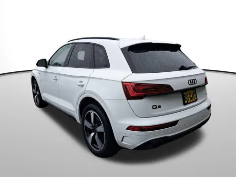 Another view of 2023 Audi Q5 45 S line Premium for sale in Auburn, WA at Bud Clary Auburn Volkswagen