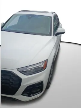 More photos of 2023 Audi Q5 45 S line Premium at Bud Clary Auburn Volkswagen, WA