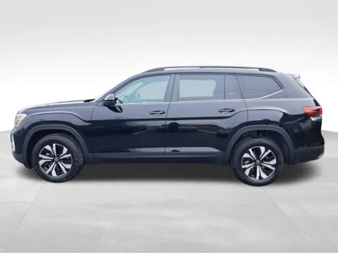 Photos of 2026 Volkswagen Atlas 2.0T SE for sale in Auburn, WA at Bud Clary Auburn Volkswagen