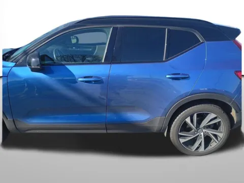 Photos of 2021 Volvo XC40 R-Design for sale in Auburn, WA at Bud Clary Auburn Volkswagen