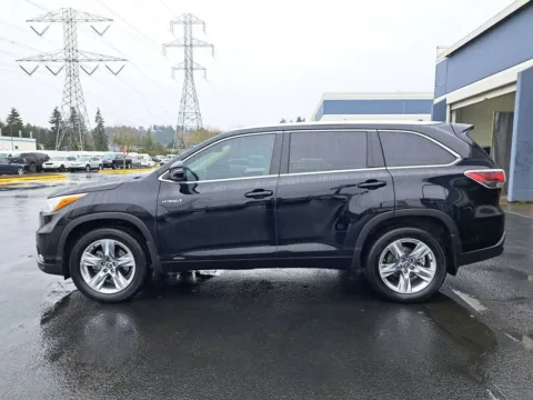 Photos of 2016 Toyota Highlander Hybrid Limited for sale in Auburn, WA at Bud Clary Auburn Volkswagen
