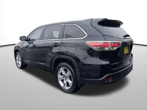 Another view of 2016 Toyota Highlander Hybrid Limited for sale in Auburn, WA at Bud Clary Auburn Volkswagen