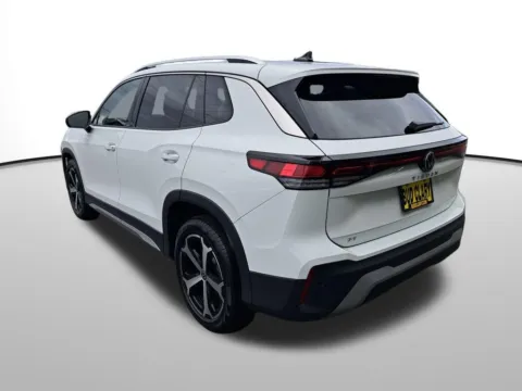 Another view of 2025 Volkswagen Tiguan 2.0T SE for sale in Auburn, WA at Bud Clary Auburn Volkswagen