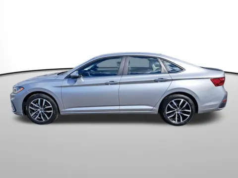 Photos of 2026 Volkswagen Jetta 1.5T SE for sale in Auburn, WA at Bud Clary Auburn Volkswagen