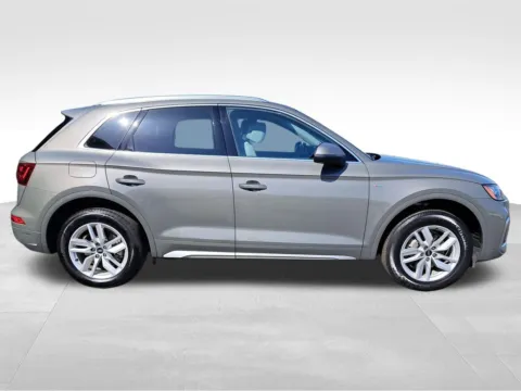 More photos of 2023 Audi Q5 45 S line Premium at Bud Clary Auburn Volkswagen, WA