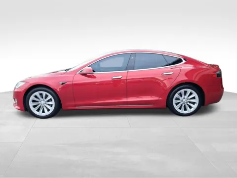 Photos of 2018 Tesla Model S 75D for sale in Auburn, WA at Bud Clary Auburn Volkswagen