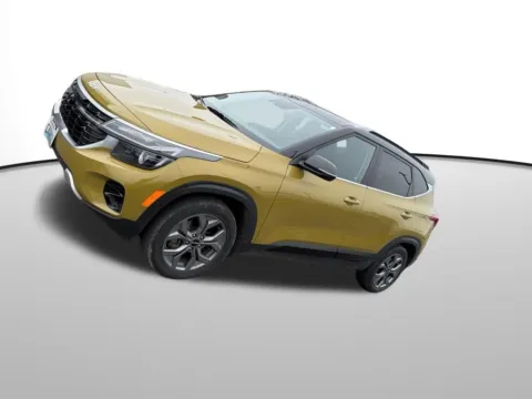 More photos of 2024 Kia Seltos S at Bud Clary Auburn Volkswagen, WA