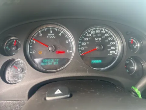 Photos of 2014 GMC Yukon XL Denali for sale in Auburn, WA at Bud Clary Auburn Volkswagen