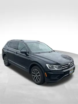 More photos of 2021 Volkswagen Tiguan 2.0T SE at Bud Clary Auburn Volkswagen, WA