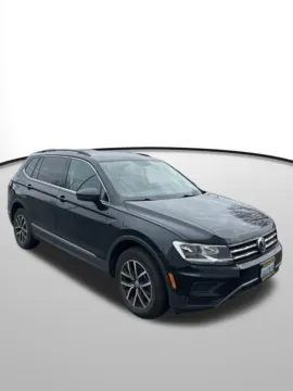 More photos of 2021 Volkswagen Tiguan 2.0T SE at Bud Clary Auburn Volkswagen, WA