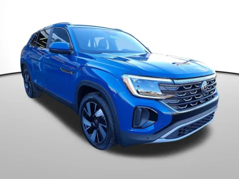 Another view of 2025 Volkswagen Atlas Cross Sport 2.0T SEL for sale in Auburn, WA at Auburn Volkswagen