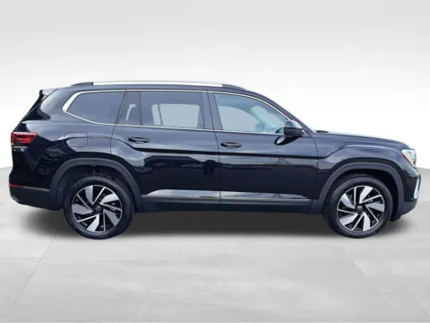 More photos of 2025 Volkswagen Atlas 2.0T SEL at Bud Clary Auburn Volkswagen, WA