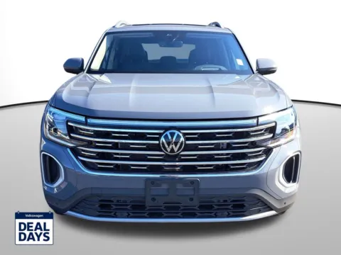 Photos of 2025 Volkswagen Atlas 2.0T SEL for sale in Auburn, WA at Auburn Volkswagen