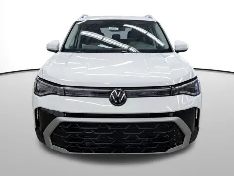 Photos of 2025 Volkswagen Taos 1.5T SEL for sale in Auburn, WA at Auburn Volkswagen