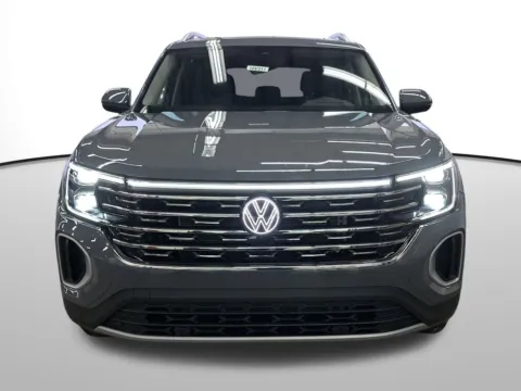 Photos of 2025 Volkswagen Atlas 2.0T SEL for sale in Auburn, WA at Auburn Volkswagen