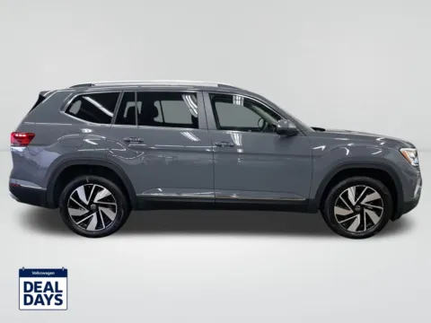 More photos of 2025 Volkswagen Atlas 2.0T SEL at Auburn Volkswagen, WA