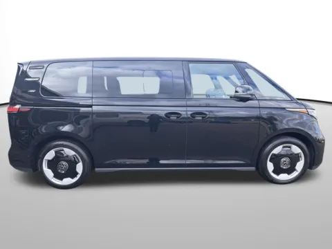 More photos of 2025 Volkswagen ID. Buzz Pro S at Auburn Volkswagen, WA