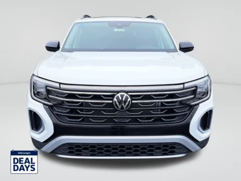 Photos of 2025 Volkswagen Atlas 2.0T Peak Edition for sale in Auburn, WA at Auburn Volkswagen