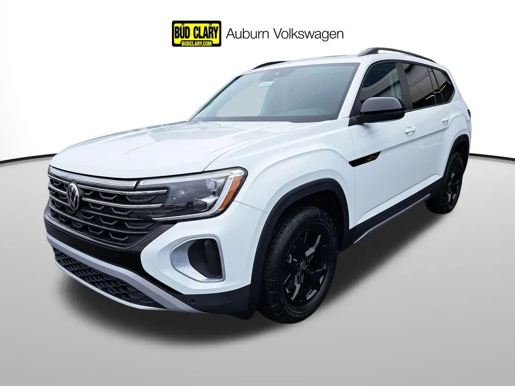 White 2025 Volkswagen Atlas 2.0T Peak Edition for sale in Auburn, WA