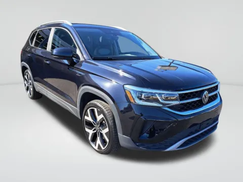 Another view of 2023 Volkswagen Taos 1.5T SEL for sale in Auburn, WA at Auburn Volkswagen