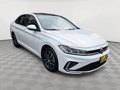 More photos of 2025 Volkswagen Jetta SE at Auburn Volkswagen, WA