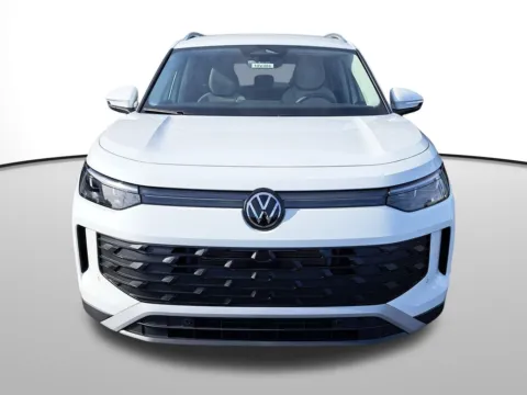 Photos of 2025 Volkswagen Tiguan 2.0T SE for sale in Auburn, WA at Auburn Volkswagen