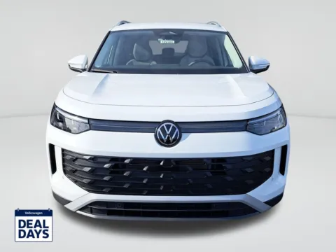 Photos of 2025 Volkswagen Tiguan 2.0T SE for sale in Auburn, WA at Auburn Volkswagen