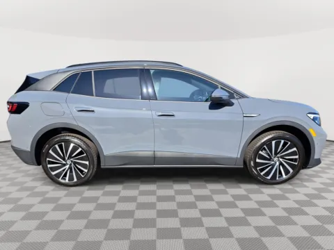 More photos of 2025 Volkswagen ID.4 Pro at Auburn Volkswagen, WA