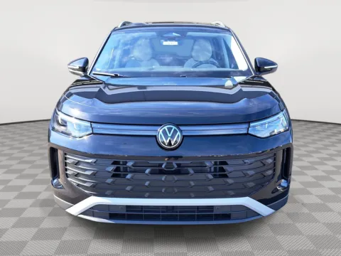 Another view of 2025 Volkswagen Tiguan SE for sale in Auburn, WA at Auburn Volkswagen