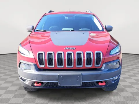 Another view of 2017 Jeep Cherokee Trailhawk L Plus for sale in Auburn, WA at Auburn Volkswagen