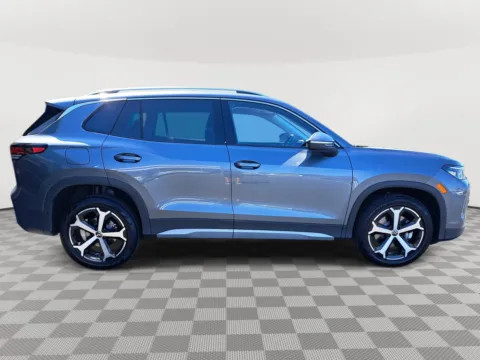 More photos of 2025 Volkswagen Tiguan SE at Auburn Volkswagen, WA