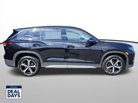 More photos of 2025 Volkswagen Tiguan 2.0T SE at Auburn Volkswagen, WA