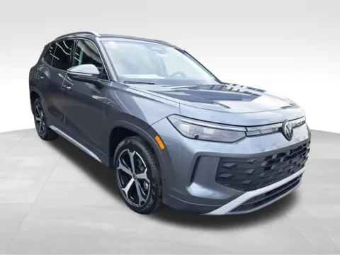 Another view of 2025 Volkswagen Tiguan 2.0T SE for sale in Auburn, WA at Bud Clary Auburn Volkswagen