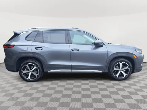 More photos of 2025 Volkswagen Tiguan SE at Auburn Volkswagen, WA