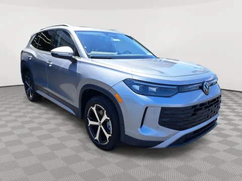 More photos of 2025 Volkswagen Tiguan SE at Auburn Volkswagen, WA