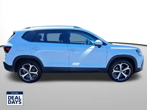 More photos of 2025 Volkswagen Taos 1.5T SEL at Auburn Volkswagen, WA