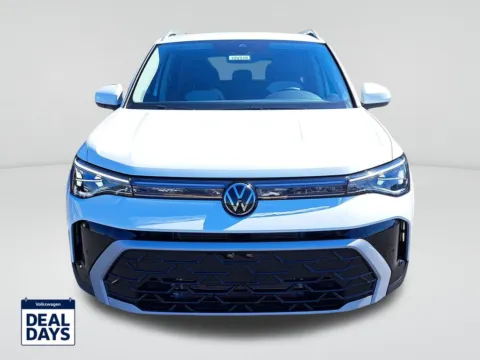 Photos of 2025 Volkswagen Taos 1.5T SEL for sale in Auburn, WA at Auburn Volkswagen