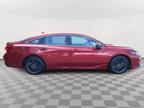 More photos of 2020 Toyota Avalon Hybrid XSE at Auburn Volkswagen, WA